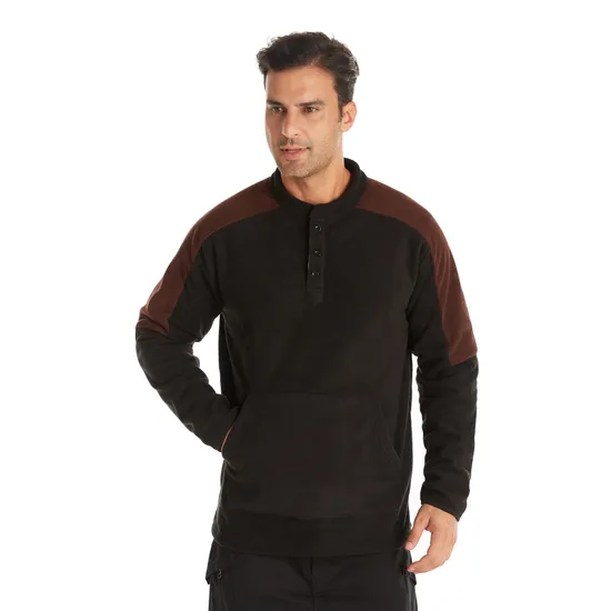 Nouveaux hommes de grande taille en plein air double